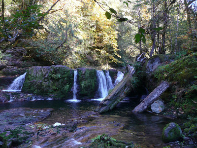 P1130152_副本.jpg (298.33 KiB) Viewed 43535 times Fall Creek... Oct.22, 2011