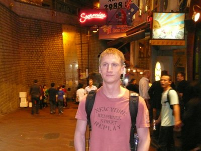 Leif at lan kwai fung HK 2009 03